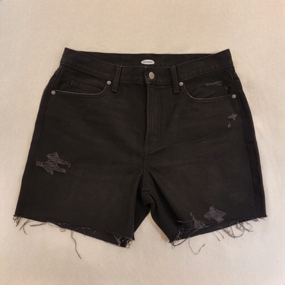 Old Navy Jean Shorts Size 8 Black Denim Cut-Off Distressed High Rise 7” NEW NWOT - Picture 1 of 10
